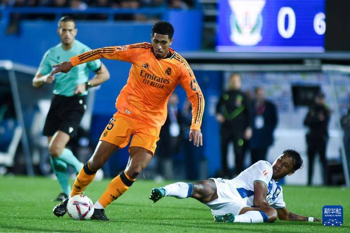 开云网页版登录入口-关于西甲焦点战：皇马客场挑战巴萨，战况激烈，悬念终未揭晓的信息